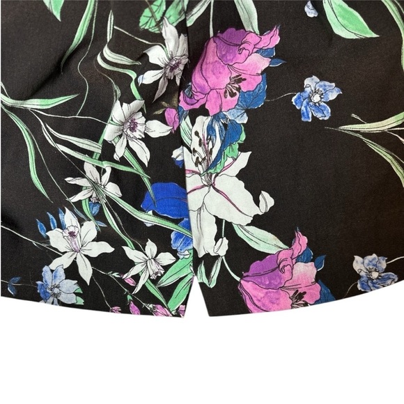 SC & CO stretch pull on Floral skort - Picture 3 of 7